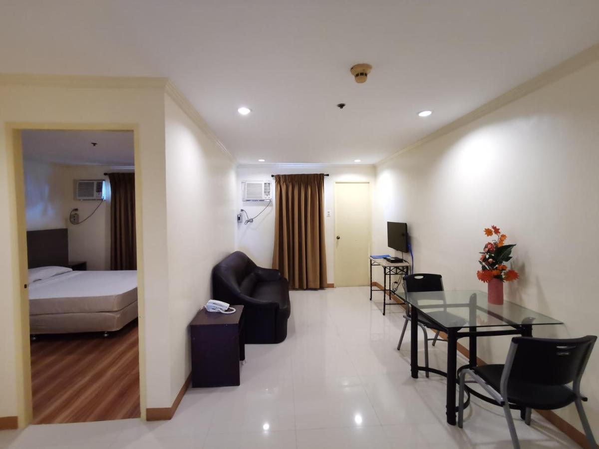 Metro Park Hotel - Cebu City Eksteriør billede