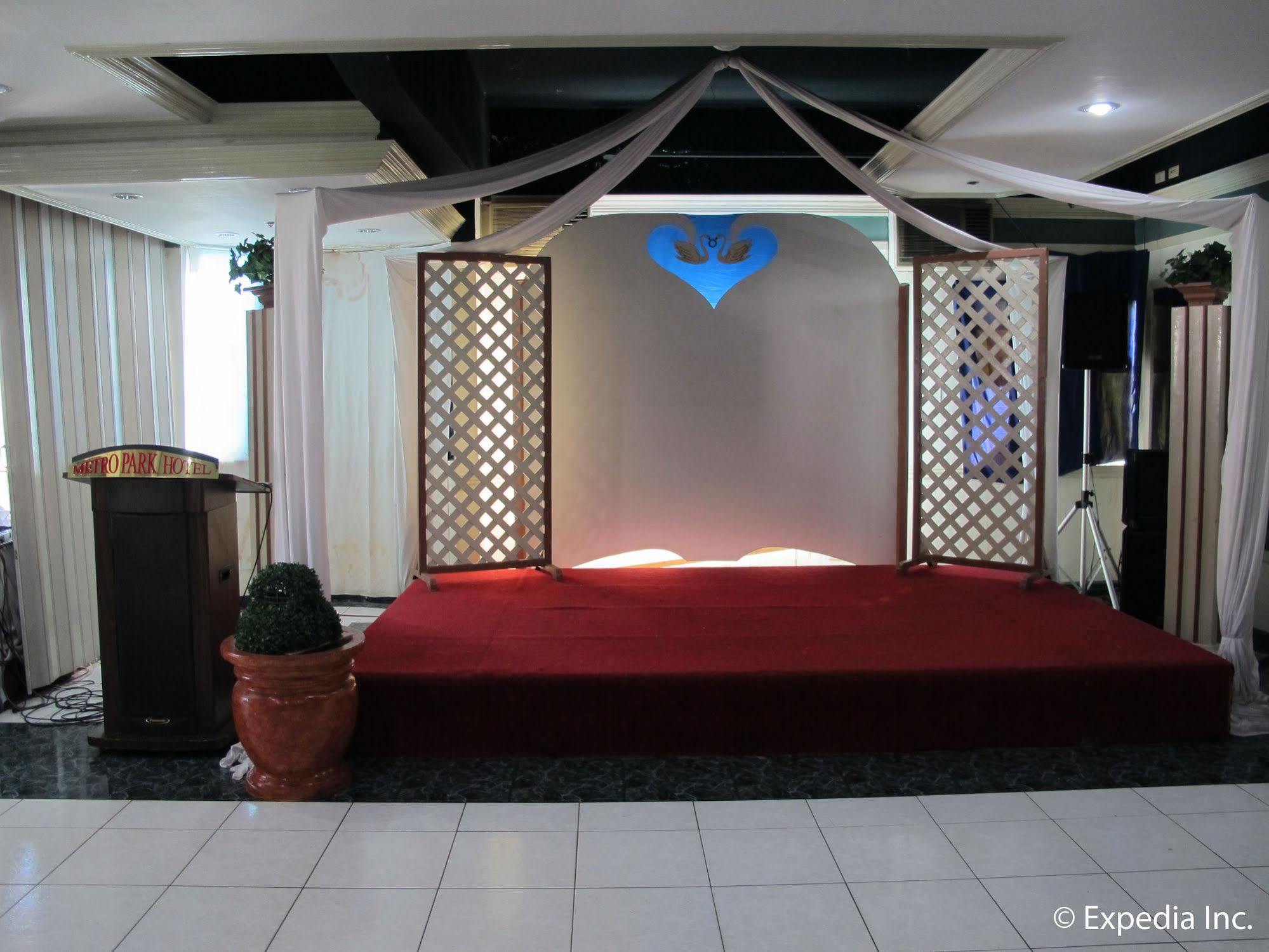 Metro Park Hotel - Cebu City Eksteriør billede